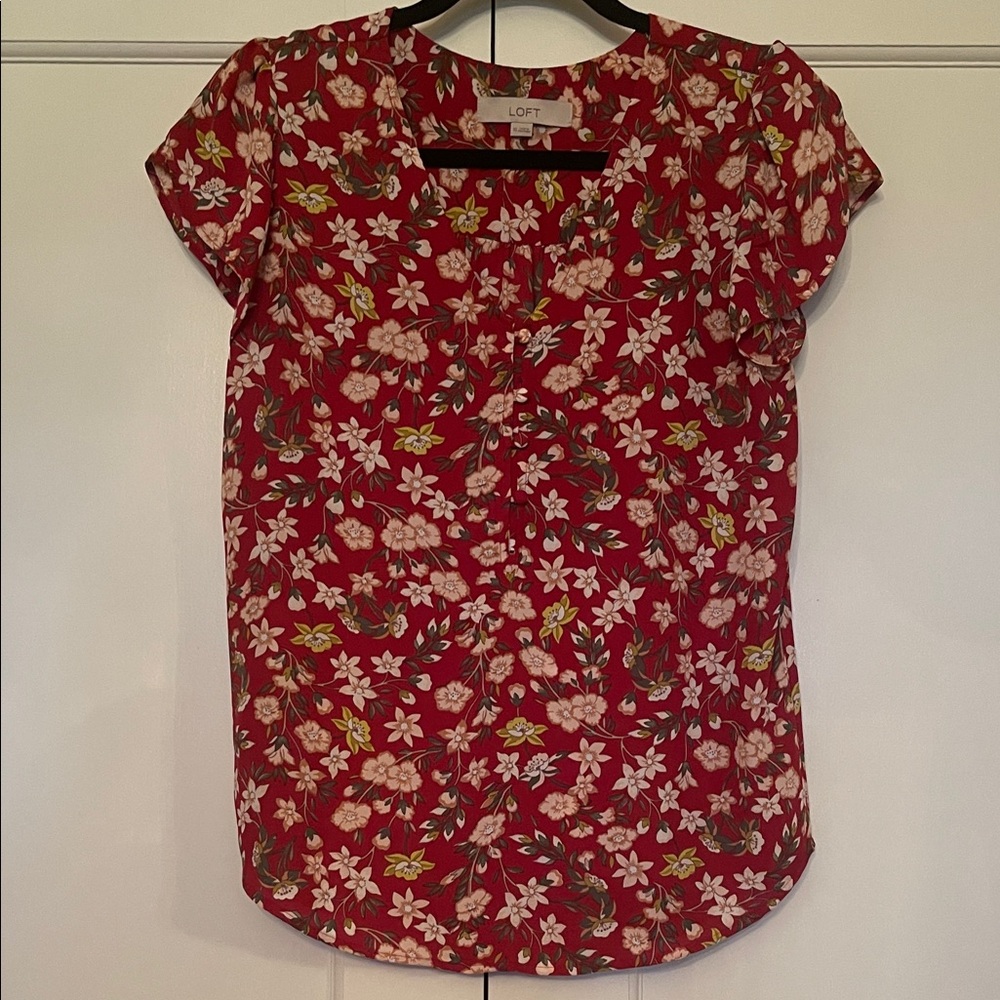LOFT Women's Red Floral Short-Sleeve Blouse